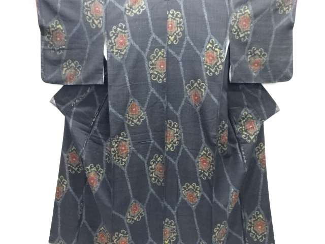 亀甲に華紋織り出し手織り真綿小千谷紬着物